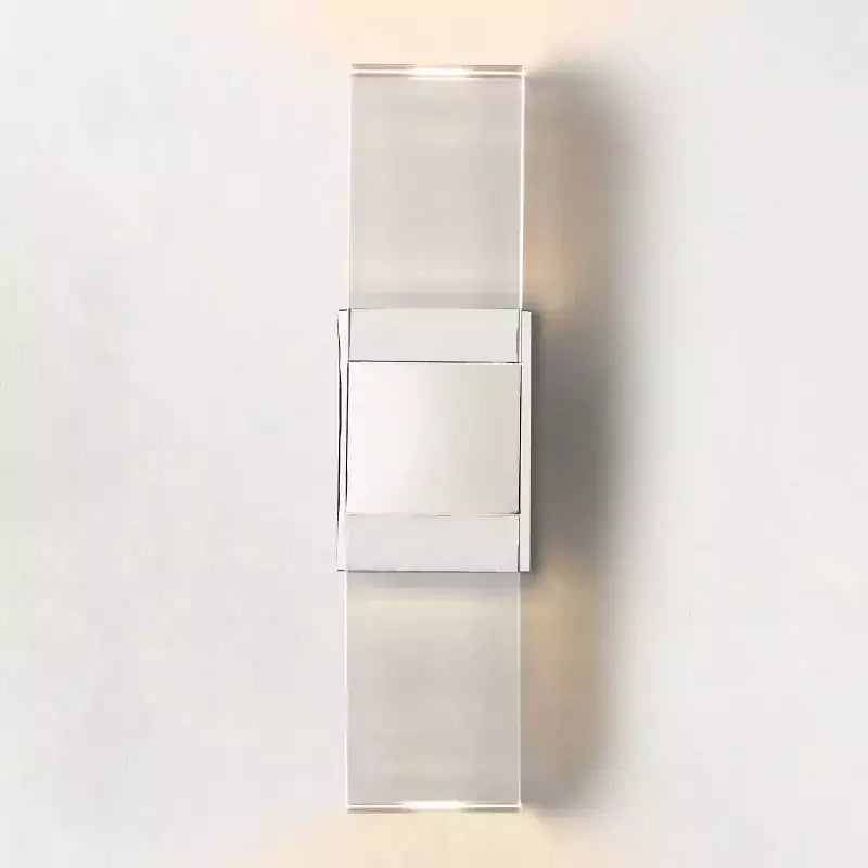 Serrar Linear Sconce