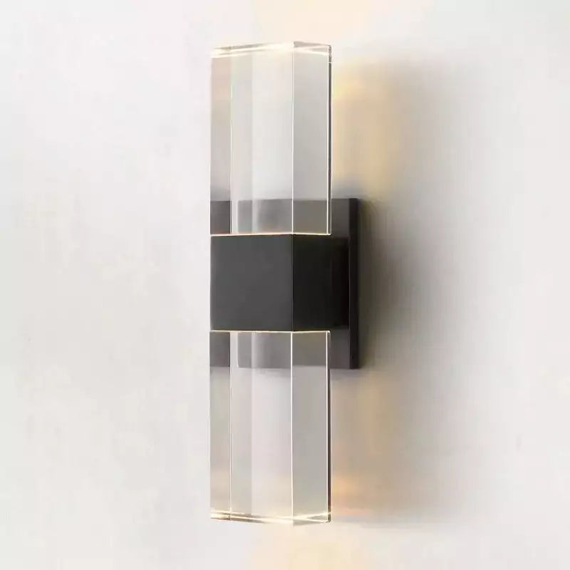 Serrar Linear Sconce