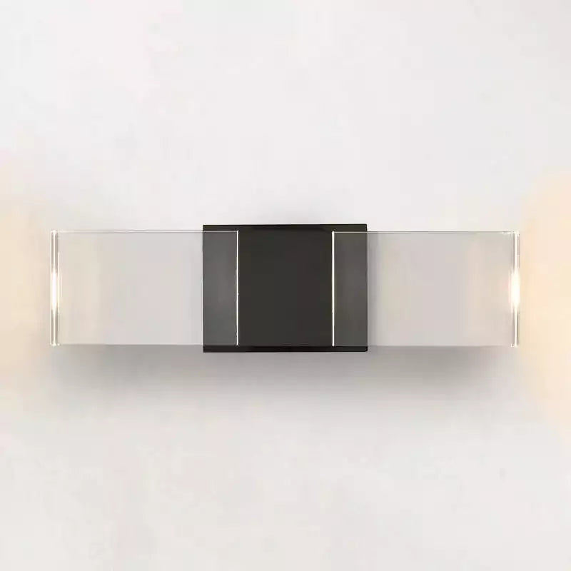 Serrar Linear Sconce