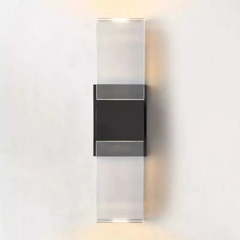 Serrar Linear Sconce