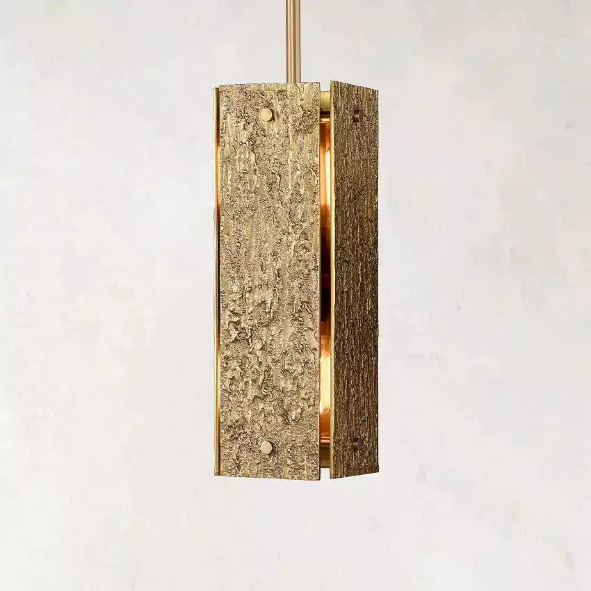 Vouvraya Square Pendant