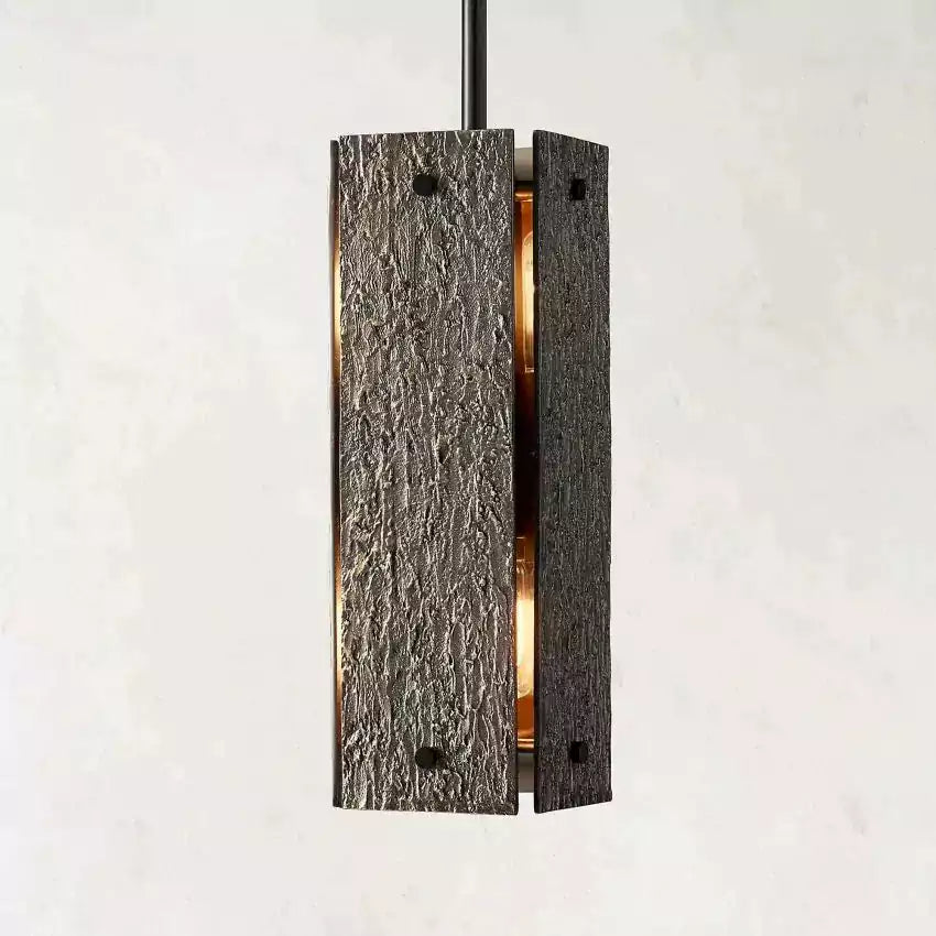 Vouvraya Square Pendant