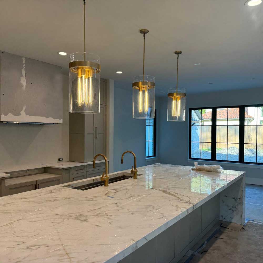 LG Ravale Clear Glass Pendant
