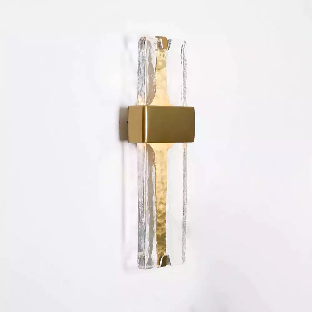 Vesta Wall Lamp